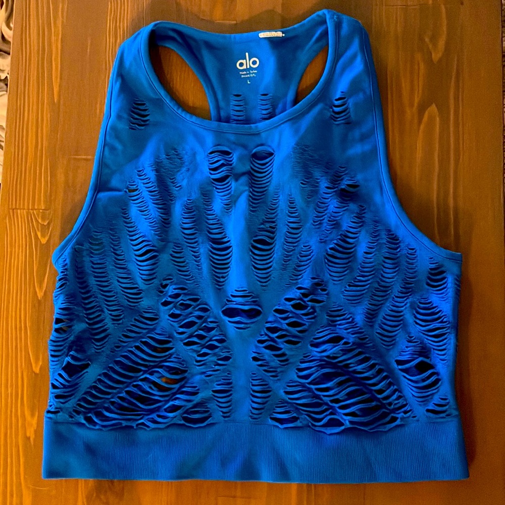 ALO YOGA VIXEN CROP TOP